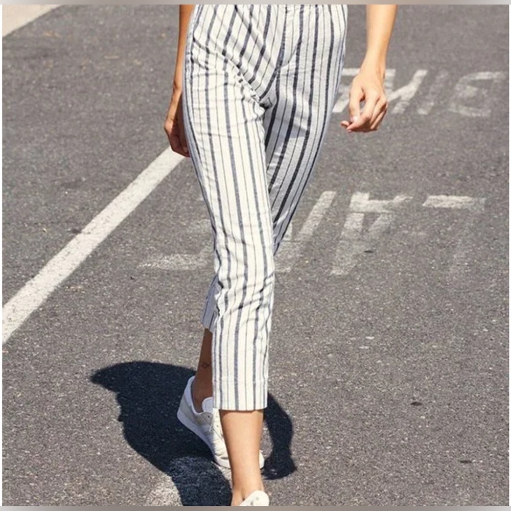 Striped cropped lightweight pants size 4